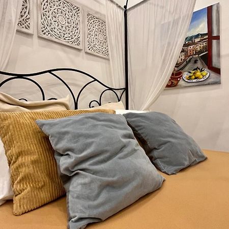 Le Stanze Di Ballaro Apartman Palermo Kültér fotó