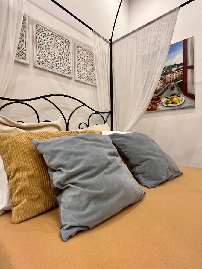 Le Stanze Di Ballaro Apartman Palermo Kültér fotó